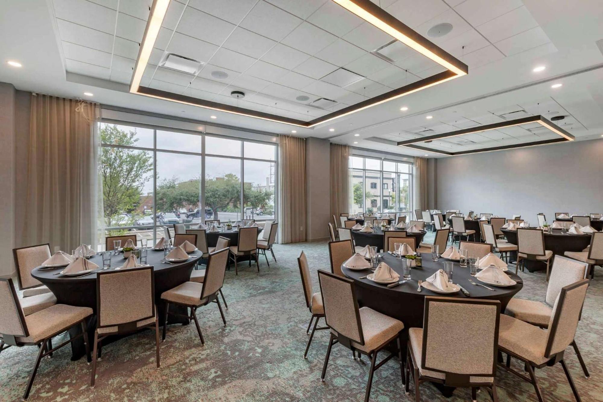 Cambria Hotel Columbia Downtown The Vista Екстериор снимка